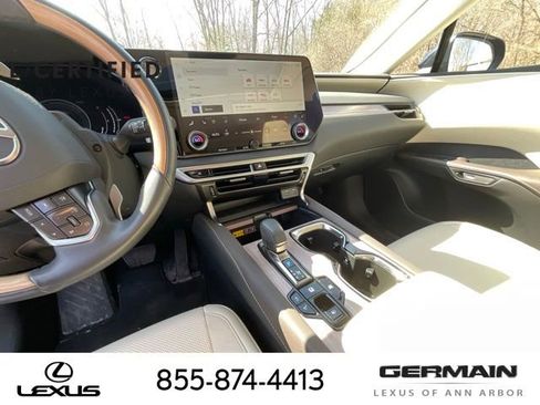 Used 2024 Lexus RX 350h w/ Convenience Package image 20