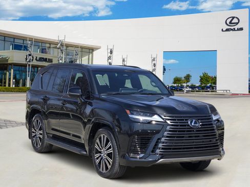 New 2026 Lexus LX 700h Luxury image 2