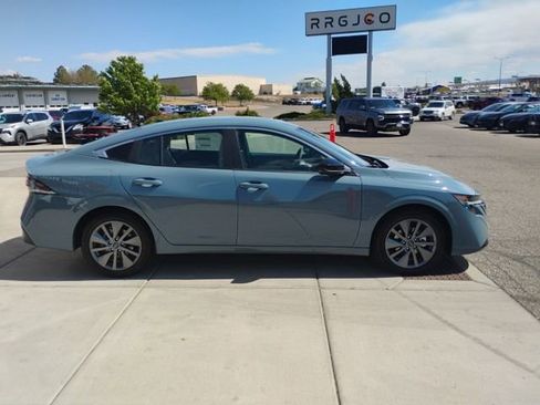 New 2026 Nissan Sentra SL FWD image 4