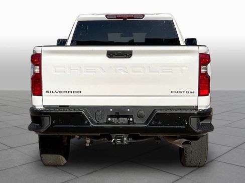 Used 2025 Chevrolet Silverado 2500 Custom w/ Custom Value Package AWD/4WD image 4