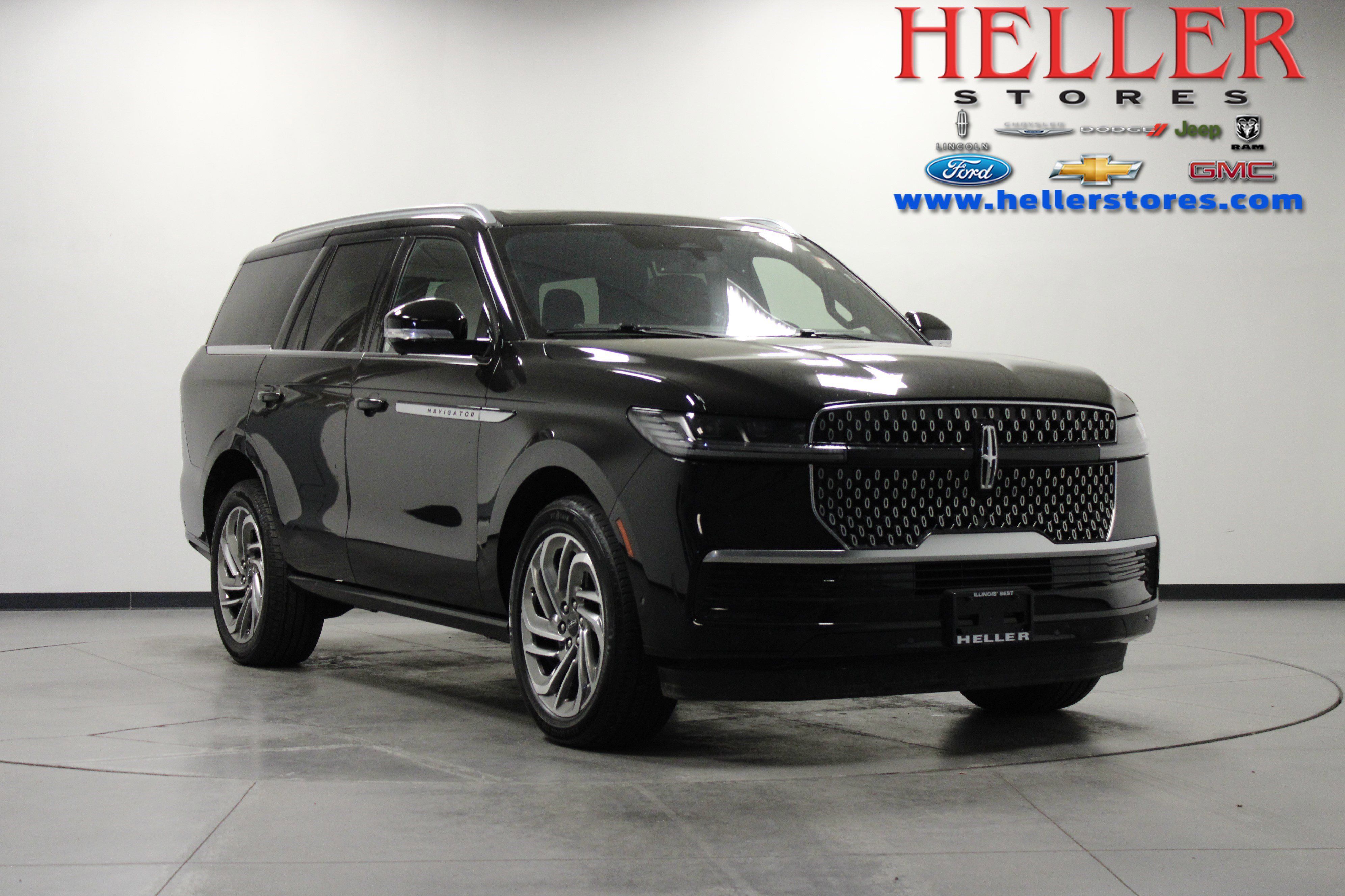 Used 2025 Lincoln Navigator Reserve AWD/4WD image 1