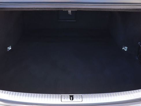 Used 2019 Genesis G90 5.0 Ultimate RWD image 24