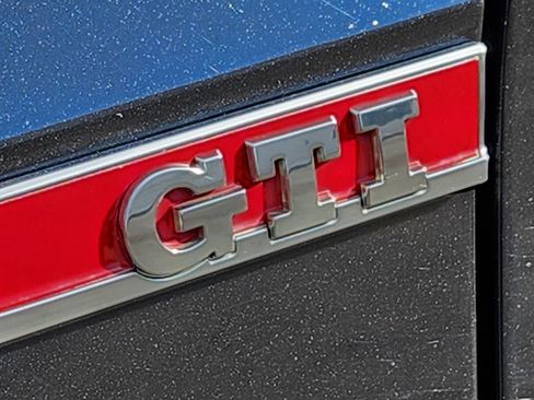 Used 2015 Volkswagen GTI Autobahn image 22