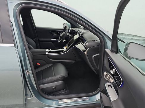 New 2026 Mercedes-Benz GLC 300 4MATIC image 12