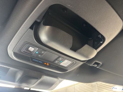 Used 2023 Ford F150 XLT image 35