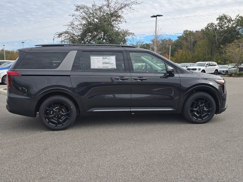 New 2026 Kia Carnival SX image 9