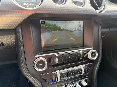 Used 2018 Ford Mustang GT Premium w/ GT Performance Package RWD image 3