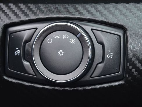 Used 2018 Ford Mustang Coupe image 44