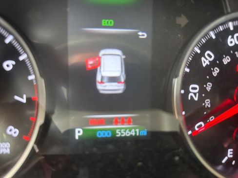 Used 2021 Toyota RAV4 XLE FWD image 12