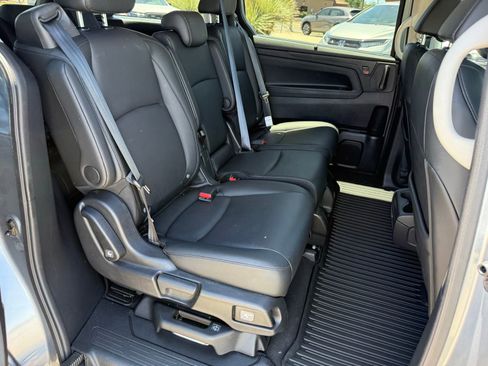 Certified 2025 Honda Odyssey EX-L image 40