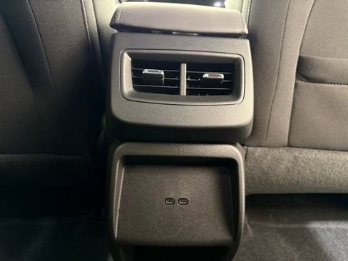 New 2026 Chevrolet Equinox EV LT image 23