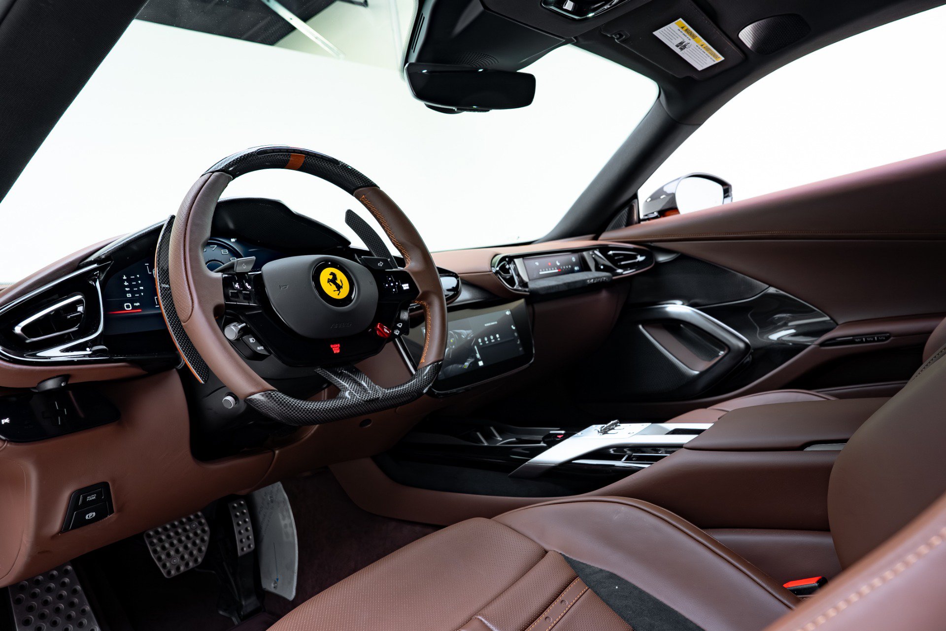 Used 2025 Ferrari 12Cilindri RWD image 2