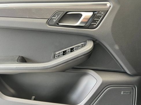 Certified 2023 Porsche Macan GTS image 19
