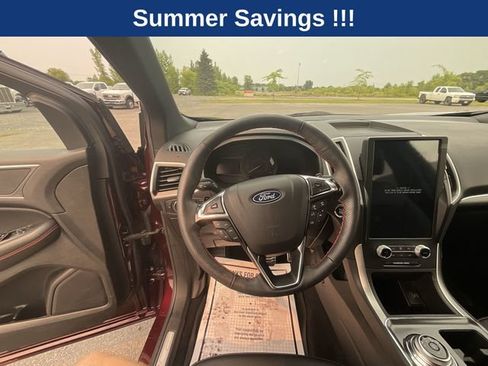 Used 2024 Ford Edge ST-Line w/ Class II Trailer Tow Package AWD/4WD image 16