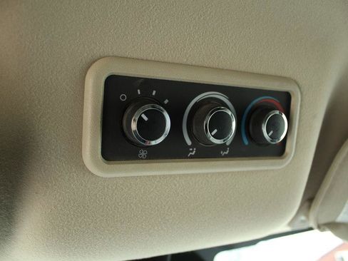 Used 2019 Chevrolet Express 3500 LT w/ LT Preferred Equipment Group image 28