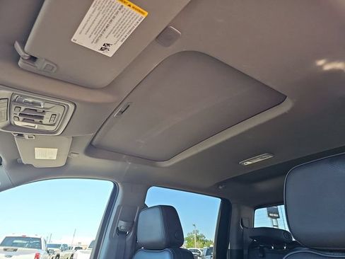 Used 2024 GMC Sierra 3500 Denali w/ Denali Reserve Package AWD/4WD image 17