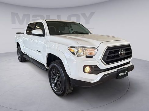 Used 2023 Toyota Tacoma SR5 AWD/4WD image 7
