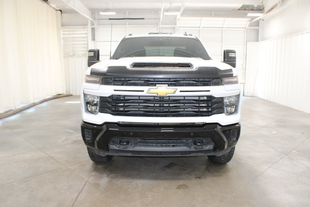 Used 2025 Chevrolet Silverado 2500 Custom w/ Custom Value Package AWD/4WD image 3
