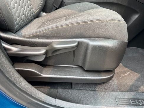 Used 2021 Chevrolet Equinox LT FWD image 30