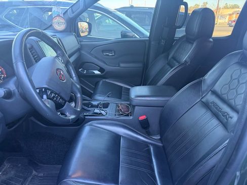 Used 2022 Nissan Frontier PRO-4X w/ Pro-4X Premium Package image 7