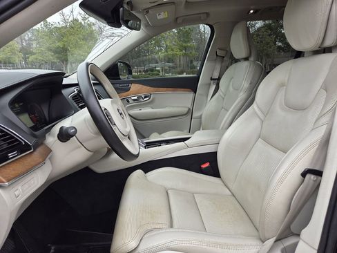 Used 2020 Volvo XC90 T8 Inscription image 15