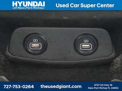 Used 2023 Hyundai Santa Fe SE FWD image 15