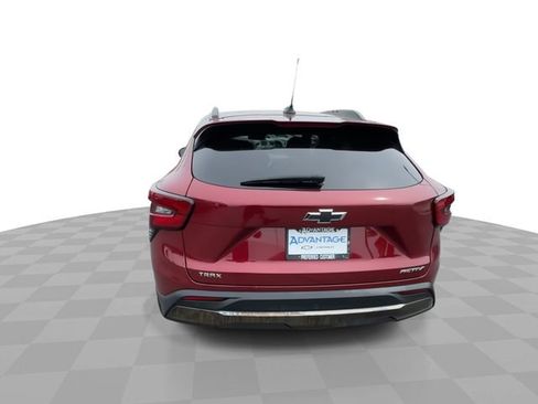 Certified 2024 Chevrolet Trax ACTIV w/ Sunroof Package FWD image 7
