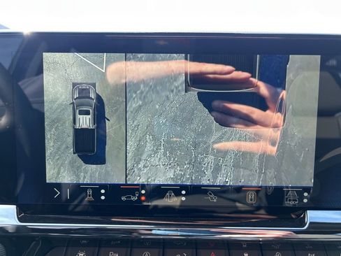 New 2026 Chevrolet Silverado 1500 ZR2 image 33