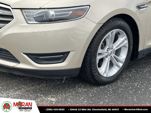 Used 2018 Ford Taurus SEL w/ Equipment Group 201A AWD/4WD image 8