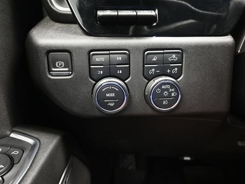 Used 2024 Chevrolet Silverado 3500 High Country w/ High Country Premium Package AWD/4WD image 18