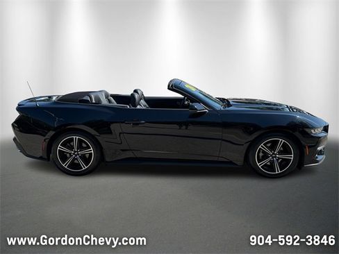 Used 2024 Ford Mustang Premium image 7