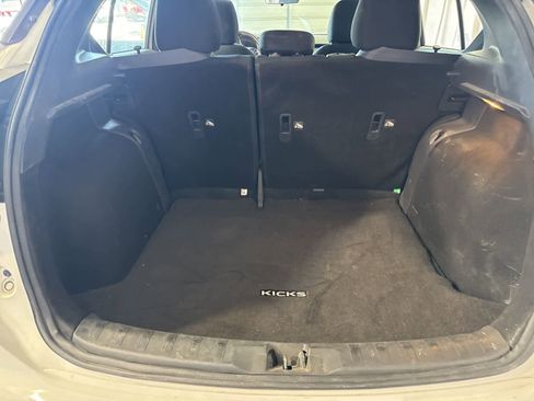 Used 2023 Nissan Kicks S FWD image 14