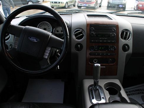 Used 2004 Ford F150 Lariat image 10