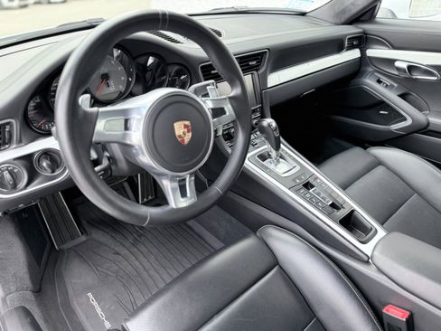 Used 2013 Porsche 911 Carrera 4S image 11