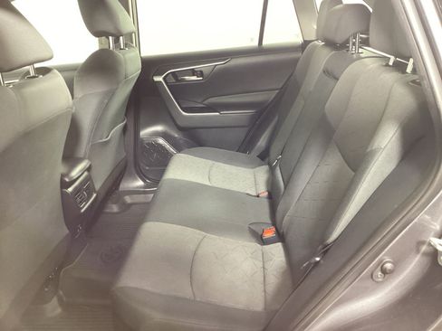 Used 2020 Toyota RAV4 XLE w/ Convenience Package AWD/4WD image 15