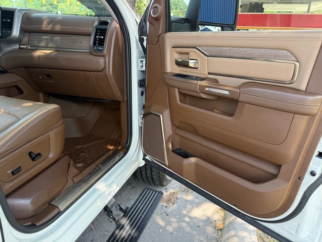 Used 2024 RAM 2500 Limited w/ Safety Group AWD/4WD image 37