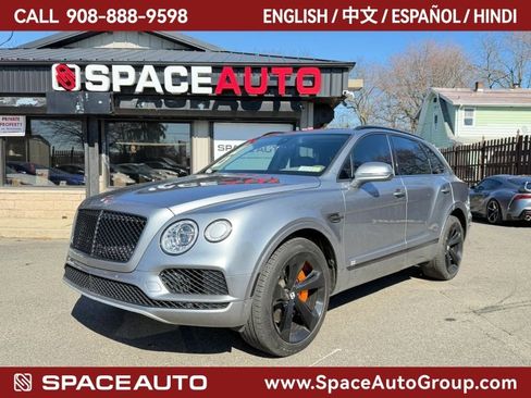 Used 2019 Bentley Bentayga V8 Sport Utility 4D image 1