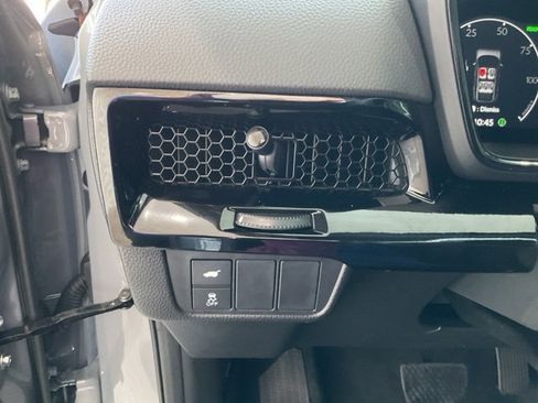 Certified 2024 Honda CR-V Sport Touring image 9