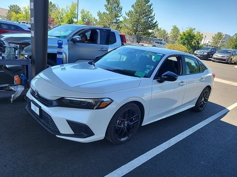 Used 2024 Honda Civic Sport image 6