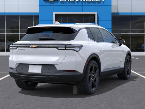 New 2026 Chevrolet Equinox EV LT w/ Convenience Package II FWD image 28