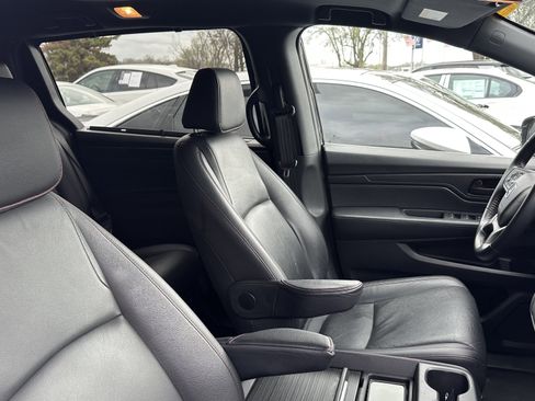 Used 2024 Honda Odyssey Sport image 31
