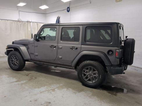 Certified 2025 Jeep Wrangler Unlimited Sport AWD/4WD image 9