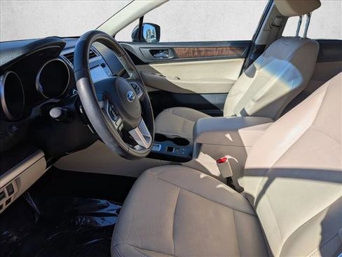 Used 2017 Subaru Outback 2.5i Limited image 11