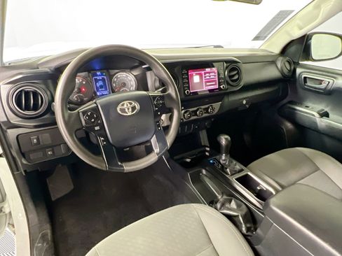 Used 2020 Toyota Tacoma SR image 28
