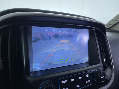 Used 2015 Chevrolet Colorado Z71 AWD/4WD image 19