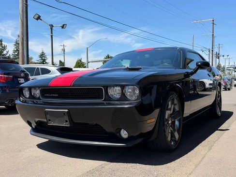 Used 2012 Dodge Challenger SXT RWD image 11