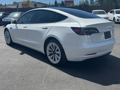Used 2022 Tesla Model 3 Long Range AWD/4WD image 5