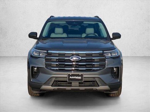 New 2026 Ford Explorer Active w/ Active Comfort Package image 2