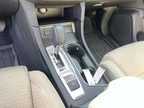 Certified 2024 Subaru Ascent Premium w/ Convenience Package image 30