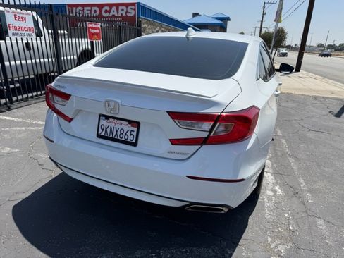 Used 2018 Honda Accord Sport image 6